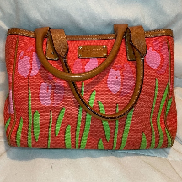 kate spade Handbags - Kate Spade tulip tote